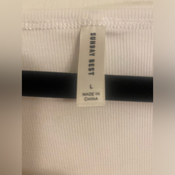 Sunday Best T-shirt - Picture 4 of 4